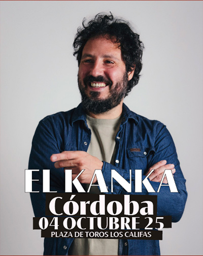 U külotlari bilan bir yigitning yuziga otirdi