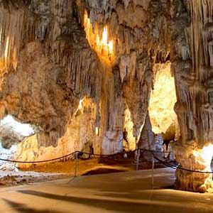 Interior de la Cueva de Nerja